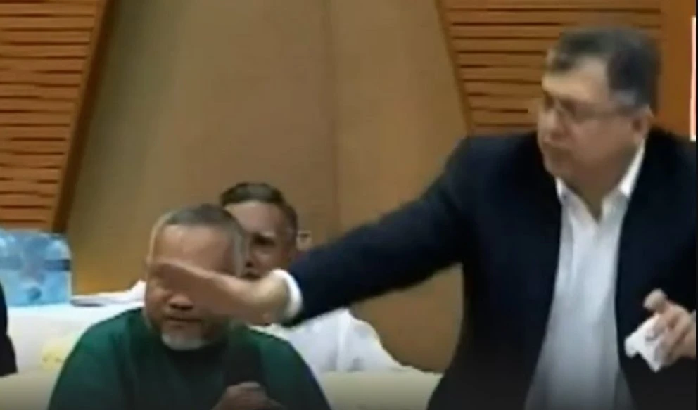 সংলাপে পিআর নি‌য়ে উত্তেজনা, হুদা ‘স‌রি’ বলার পর শান্ত এন‌সি‌পি নেতারা (ভিডিও)